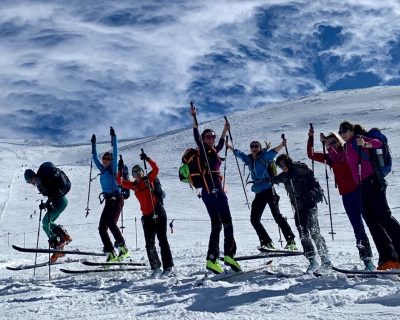Girls skitoury & joga camp marzec 1